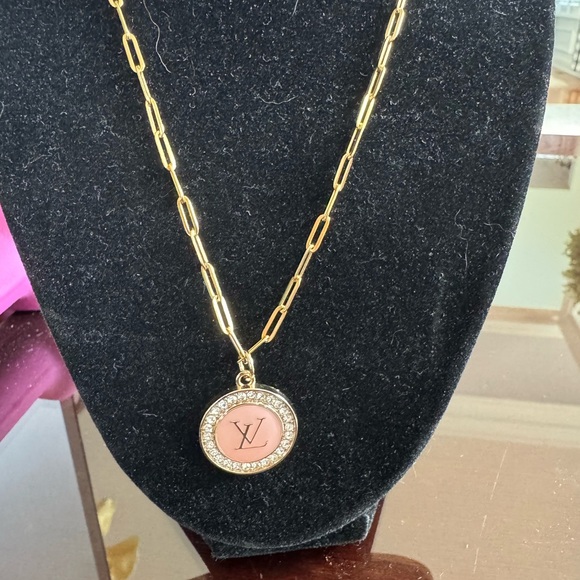 Louis Vuitton Pink/Rhinestone Pendant 18” Stainless Steel Gold Plated Ne… - Picture 5 of 9